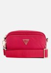 Guess Eco Gemma Crossbody Camera - Magenta