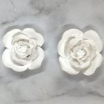 White Resin Rosy Flat White