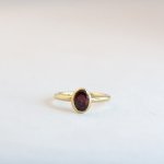 Oval Medium - Garnet - Small