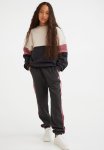 Joggers - Dark Grey pink