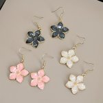 1 Pair New Arrival Aesthetic Retro Hong Kong-style Color Blocking Flower Drop Earrings Alloy Hook Earrings Geometric Three-dimen