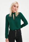 Keyhole Detailed Blouse - Emerald