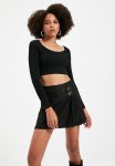 Buckle Detailed Pleated MINI Length Woven Skirt - Black