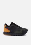 Tennis Walk - Black