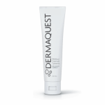 – Melaquest Cream With Cystemine