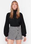 Houndstooth Patterned Woven Short Skirt - Black