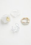 Superbalist Lexie Ring Pack - White
