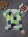 Plus Size Allover Print T-Shirt Casual V Neck Short Sleeve Top For Spring & Summer Women's Plus Size Clothing