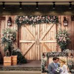 10X8FT Country Wedding Photography Backdrop Vintage White Floral Wooden Board Barn Door Photo Backdrop Western Farmhouse Anniver