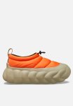 Crocs Overpuff Shorty - Shocking Orange multi