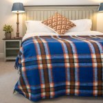 Italiano - Travel Rug Brown royal - 180 X 230 Cm Three Quarter