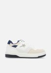 Soviet Y Spieth 24 - White navy beige