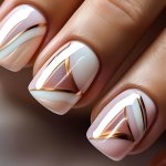 24PCS Set Glossy Pink Glitter Stripe Press-on Nails - Short Oval Full Cover Fake Nails For Women & Girls