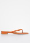 Edit Puffy Round Toe Sandal - Orange