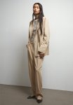 Tapered Trousers - Beige