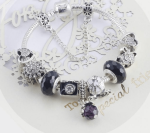Charming Black And Silver Bracelet With Heart-themed Charms - 21CM