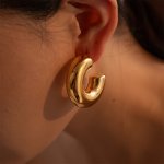 Chic Geometric C-shaped Hollow Earrings - Versatile & Elegant Perfect For Casual Attire Or Parties