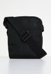 Calvin Klein Quilted REPORTER14 - Black