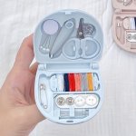 1PC MINI Sewing Box Portable Small Sewing Kit MINI Scissors Button Thread Sewing Supplies