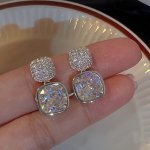 1 Pair Ladies' Bling Bling Elegant Style Rhinestone Square Drop Earrings French Vintage Style Perfect For Daily Wear And Banquet