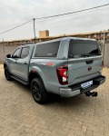 Nissan Navara Double Cab Canopeak Canopy For
