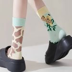 1 Pair Of Unisex Cotton Fashion Novelty Socks Funny Giraffe Patterned Men Women Gift Socks For Outdoor Wearing & All Seasons Wea