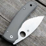 Spyderco Shaman SCALES Aggressive Agent Series - Contoured - Clip Side Liner Delete - Sniper Grey Anodized - Black Screws