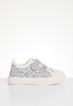 PoP Candy Floral Twin Velcro Strap Sneakers - Grey & White