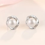 1PAIR Freshwater Pearl Stud Earrings Elegant And Cute Style Sophisticated Charm Ear Jewelry Banquet Accessories For Women