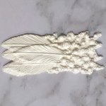 JP753 White Resin Feather With Pearls 149MM X 60MM