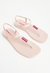 Class Fever - Light Pink
