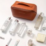 1PC Travel Cosmetic Bag Faux Leather Toiletry Bag - Toiletry Bag With A Handle Portable Design For Women - Durable Water-resista