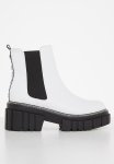 Hailstorm Leather Chelsea Boot - White