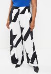 Plus Pull-on Wide Leg Print Pant - Black & Cream