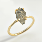18CT Gold Rough Cut Labradorite Gemstone Ring - 54 Labradorite