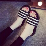 Striped Fashion Slide Shoes Summer Home Bathroom Shoes Outdoor Beach Slides For Women