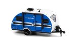 Greenlight – 1:64 Hitched Homes Series 9 2017 Winnebago Winnie Drop