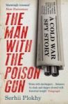 The Man With The Poison Gun - A Cold War Spy Story Paperback