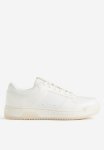 Trainers - White
