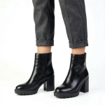 Madison Omen Ankle Boot - Black - 8
