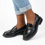 Madison Olivettie Loafer With Trim - Black - 8