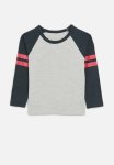PoP Candy Raglan Tee - Grey & Navy