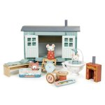 Secret Meadow Shepherd's Hut By