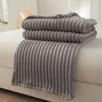 1PC Thickened Striped Plush Throw Blanket Soft And Skin-friendly Casual Sofa Blanket Shawl Blanket Multi-purpose Nap Blanket Lar