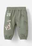 Cotton On Felix Trackpant Lcn - Lcn Dis Swag Green winnie The Pooh Tigger