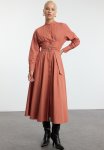 Belted Pleat Detailed Woven Dress - Cinnamon