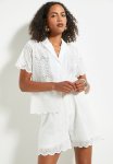 Superbalist Anglaise Pull On Shorts - White