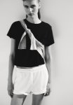 T-Shirt - Black