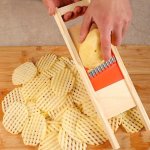 1PC Potato Slicer Vegetable Cutter Wave Knife Knife Gadgets Accessories Yellow And Red
