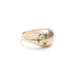 The Leo Baroque Signet With Emeralds In Yellow Gold - T